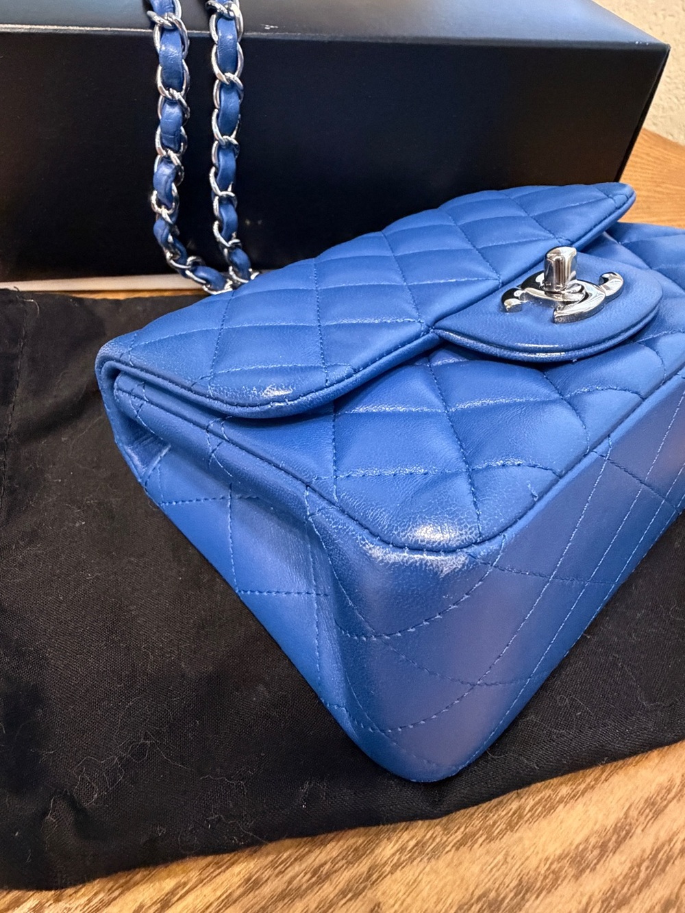 CHANEL square Quilted Lambskin Mini Flap Bag in Bright blue - Picture 5 of 9